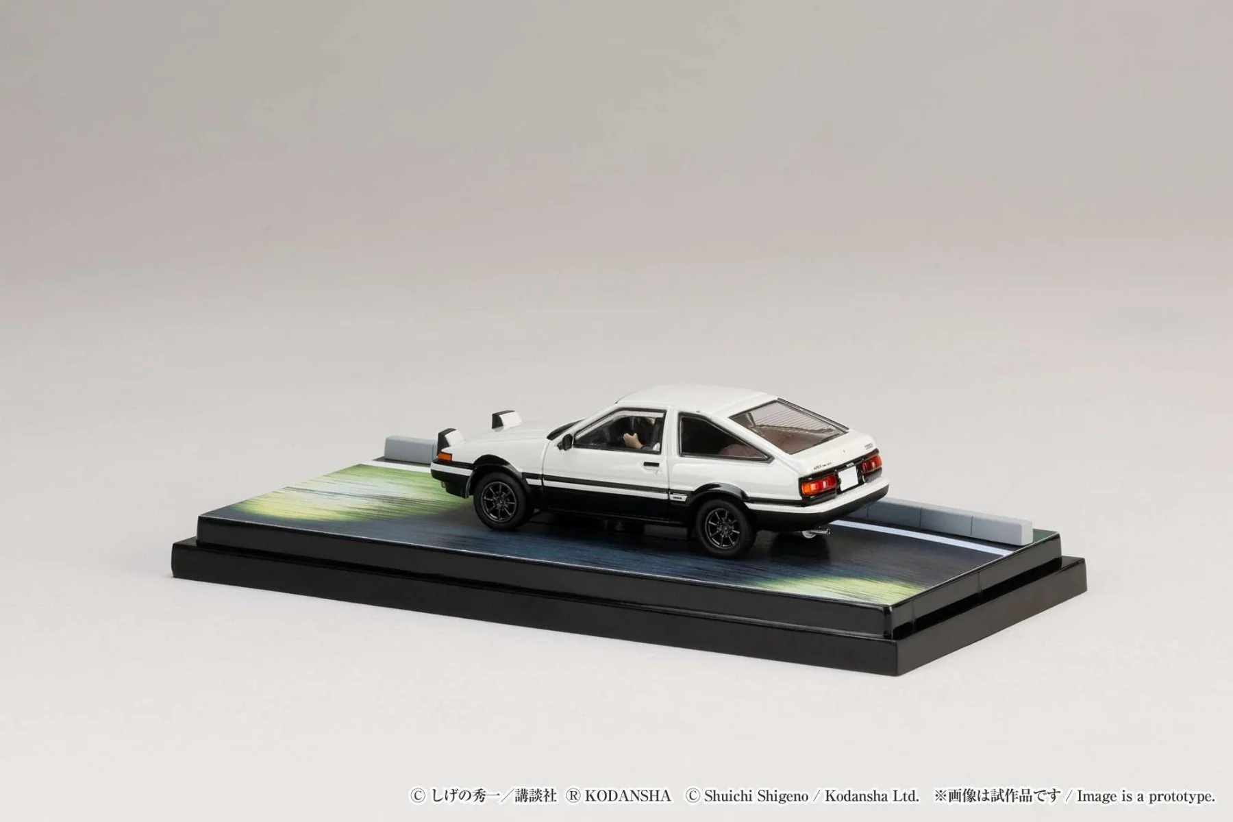 Hobby Japan 1/64 Toyota Sprinter Trueno GT Apex AE86 INITIAL D VS Ryosuke Takahashi - Image 5